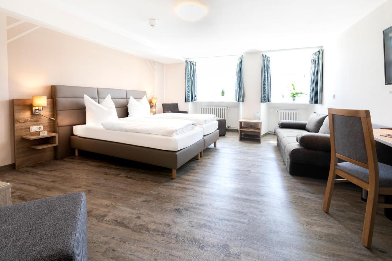 Hotelgasthof Bayerischer Hof Sulzbach-Rosenberg Exteriör bild
